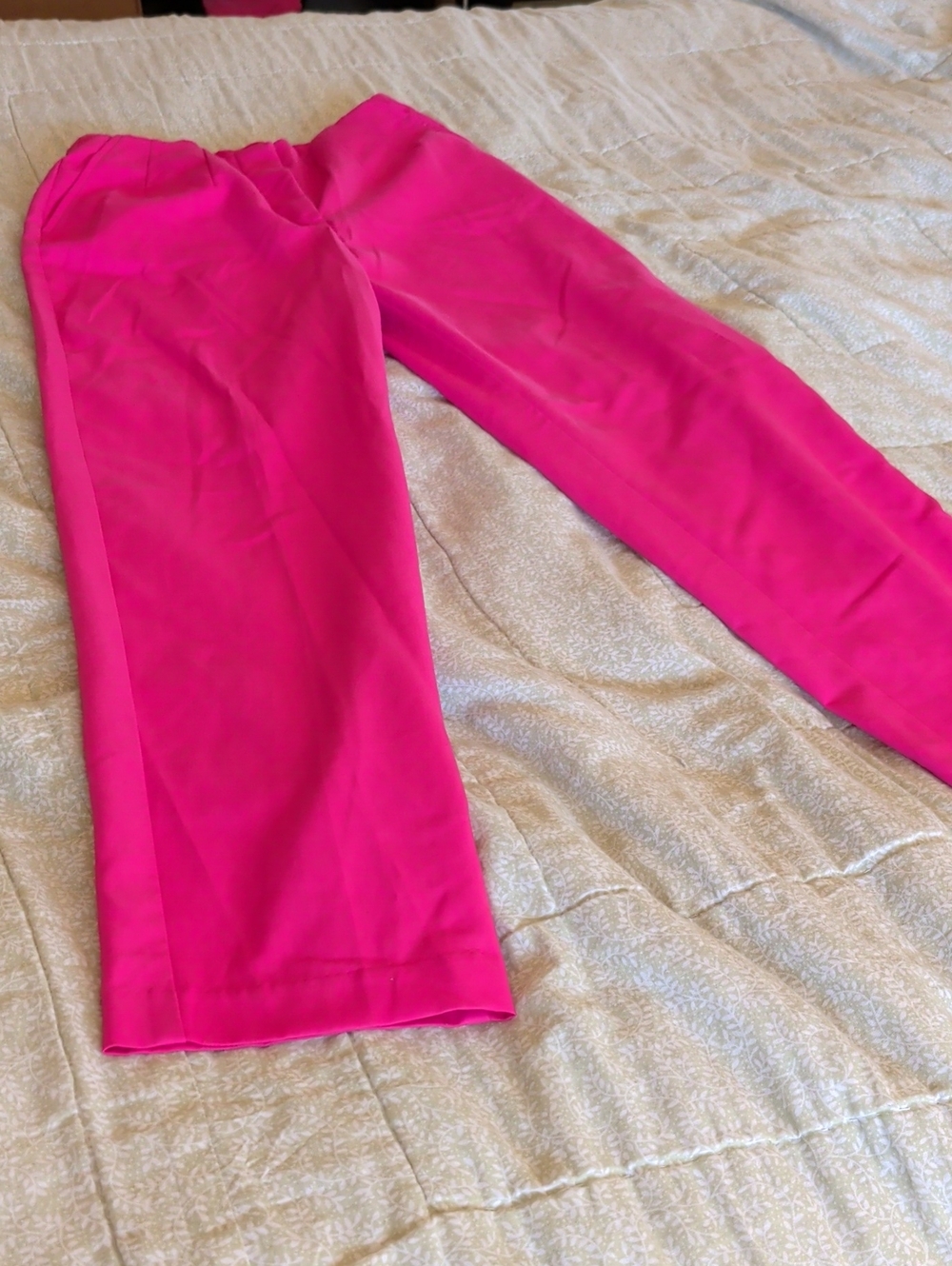 H&M Women's Skinny Jeans in Vibrant Hot Pink